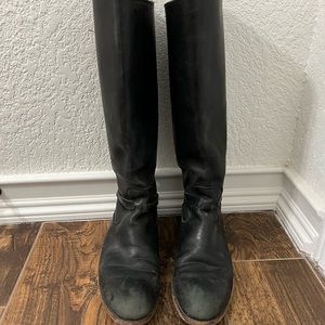 Black Womens Frye boots size 7.5! Used but still have a lot of life left.